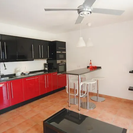 Montana Baja - A Stunning 7 Bedroom - Perfect For Large Families And Friends Villa Playa Blanca (Lanzarote)